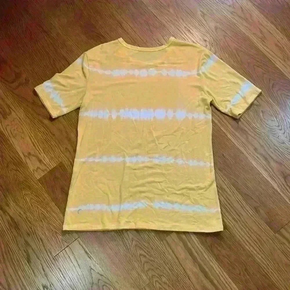 Zyia Active Yellow Icarus Hendrix Must Have Tee Size Large Excellent Condition - Picture 5 of 5